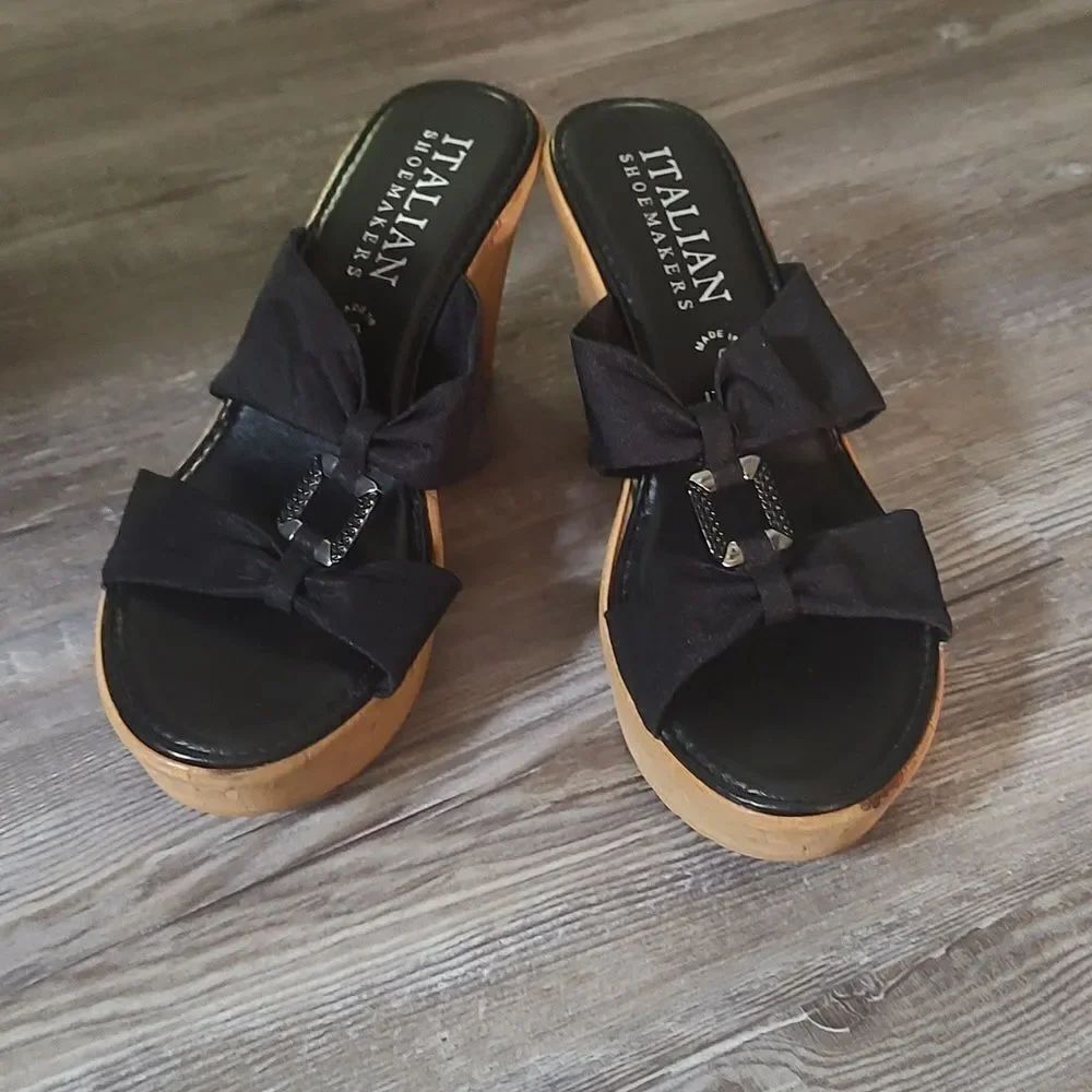Italian Shoemakers made in Italy heeled kork look heeled wedge sandals Sz 8.5